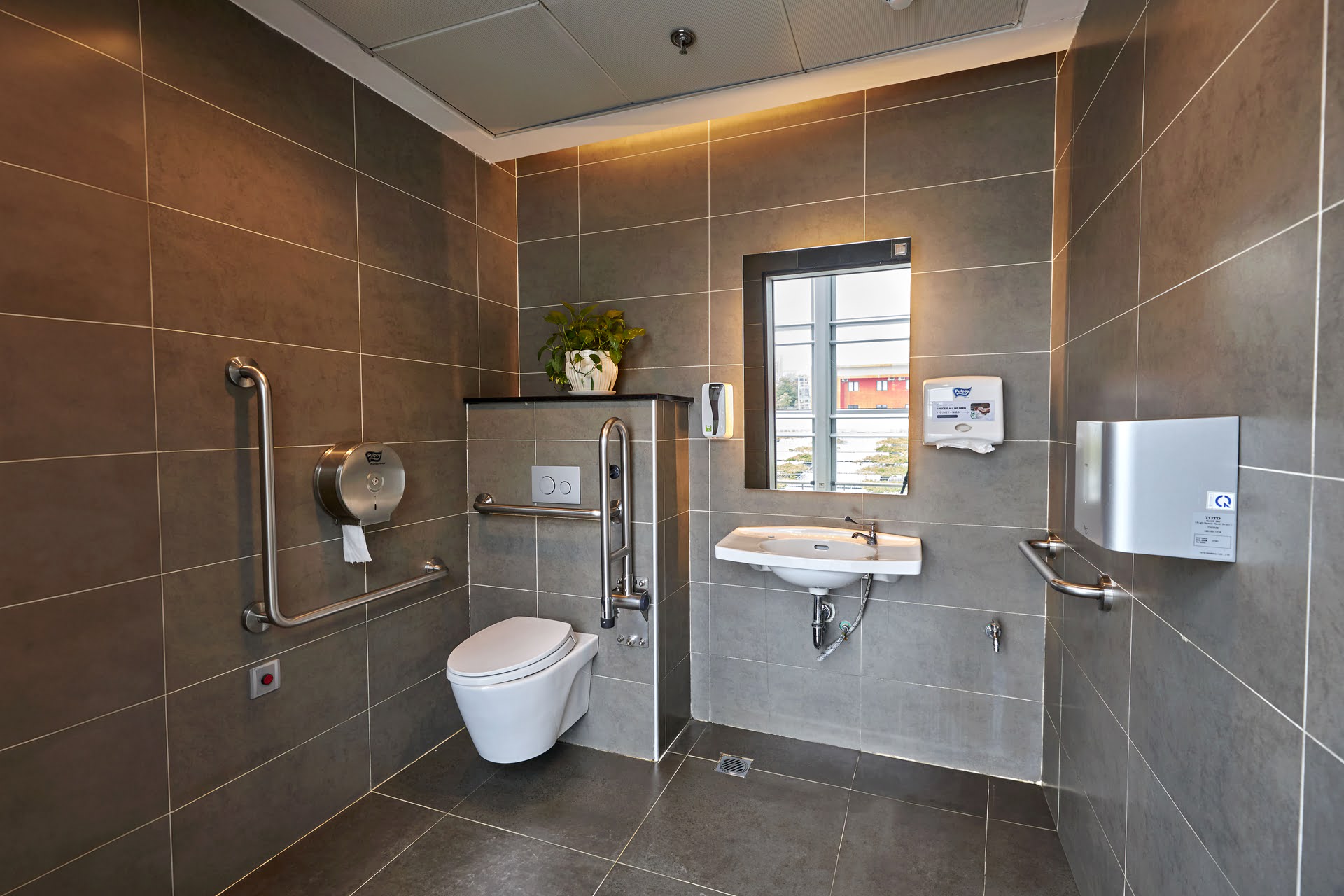 Ảnh Accessible Restrooms